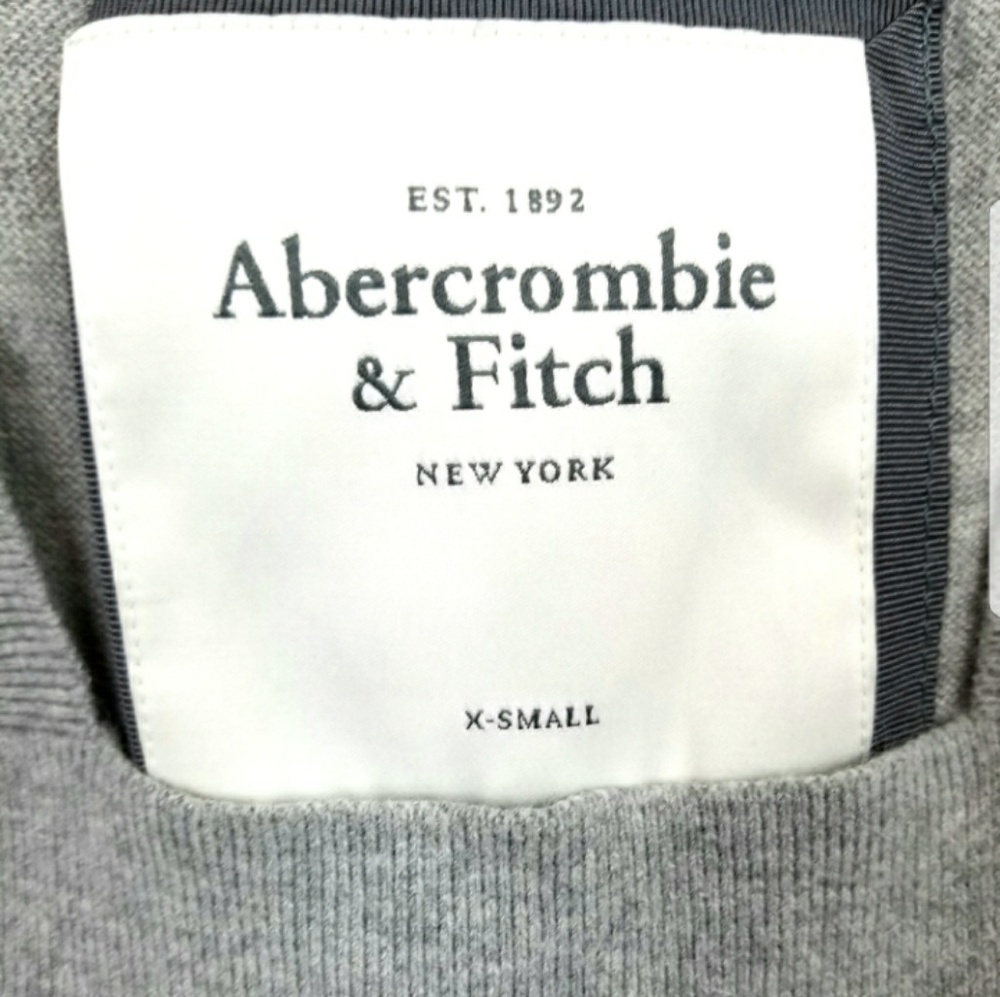 ⭐CHRISTMAS SALE⭐Abercrombie & Fitch top SIZE X-SMALL - Picture 4 of 4